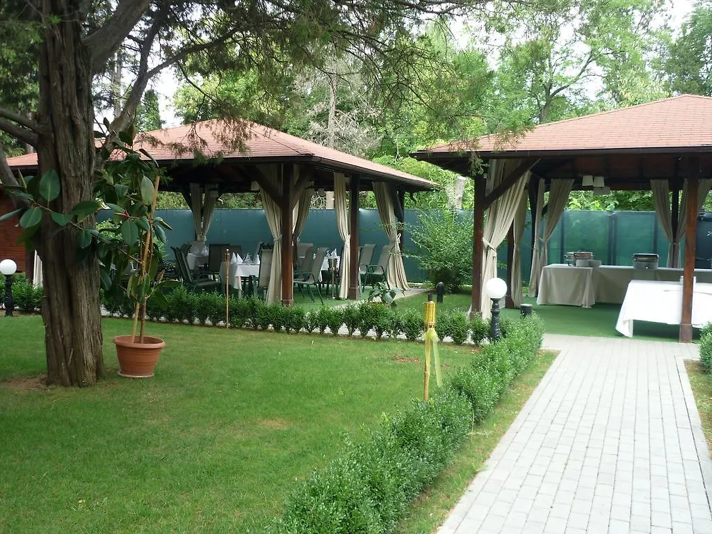 Hotel Baneasa Parc بوخارست